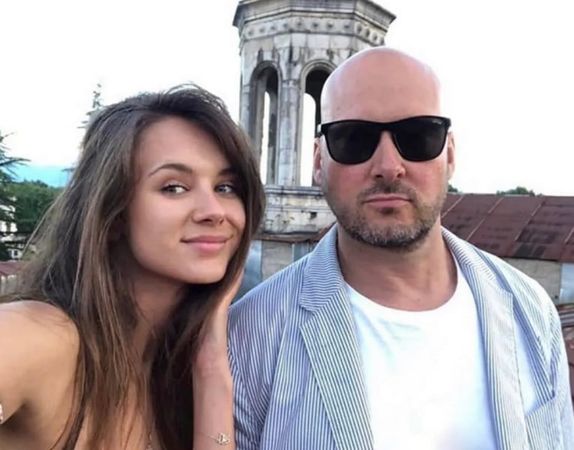На Байконуре задержали блогера bald and bankrupt и его спутницу