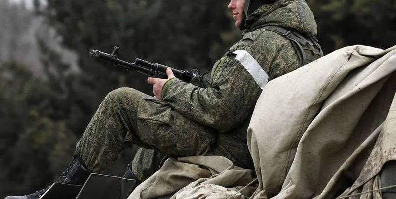 "Надо по-любому бить": запись переговоров российских солдат в первый день спецоперации