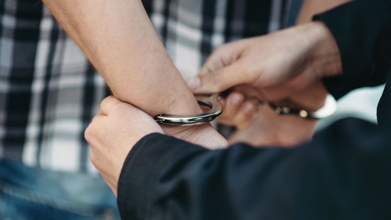 Мужчине из Ингушетии, вымогавшему деньги у женщины за нераспространение их интим-фото, дали год колонии