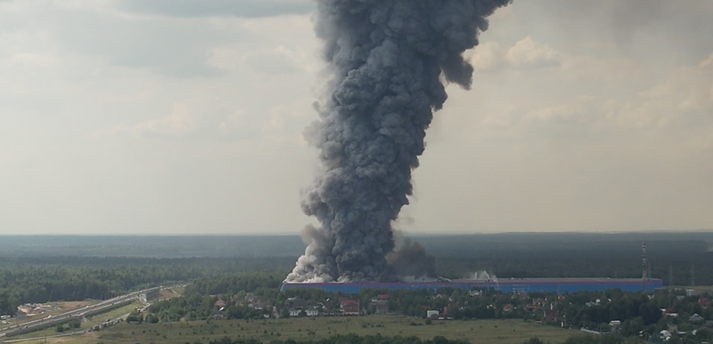 Пожар на складе Ozon в Подмосковье полностью потушили