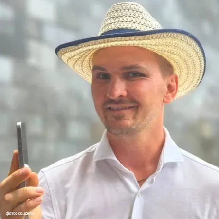 Скандально известный блогер Сергей Домогацкий сбежал из Индонезии