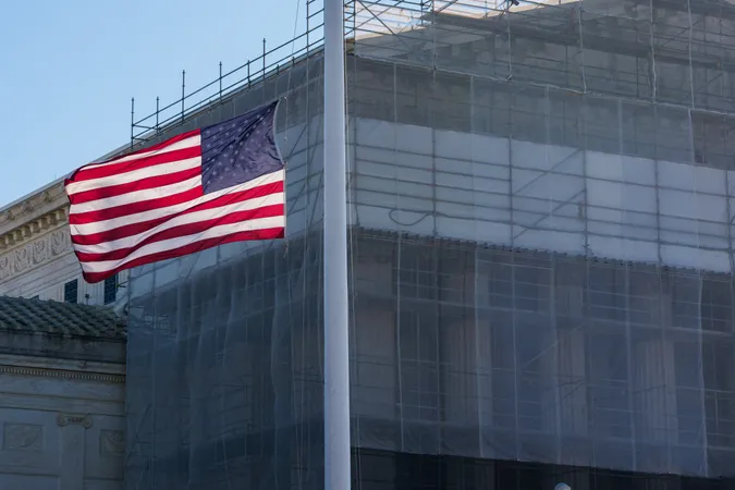 Фото: AARON SCHWARTZ/EPA