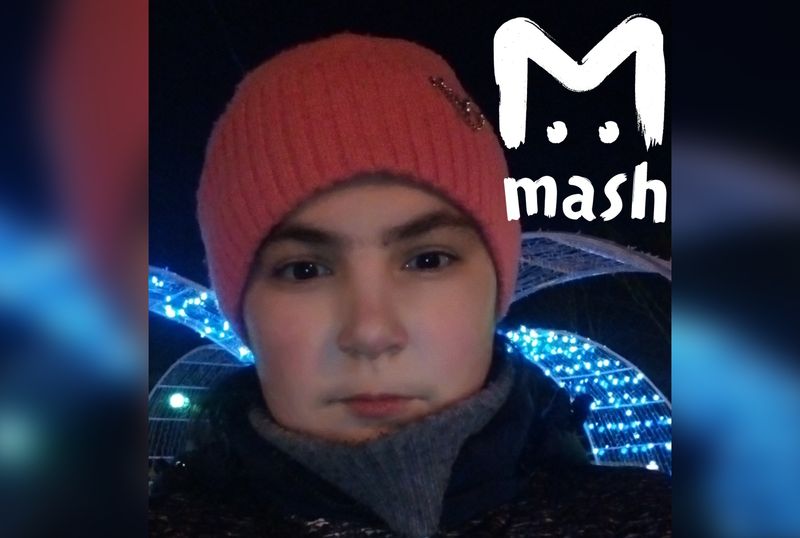 А это Гульназ. 22-летняя девушка, которая пыталась закопать в снег девятилетнего брата из-за того, что мама его больше любила. Она тоже в больнице — только психиатрической. Будет лежать там полтора месяца.