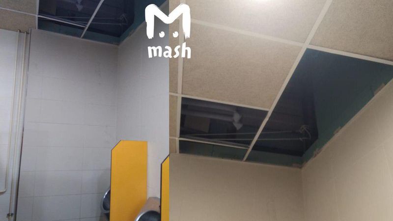 В московском “Ашане” вор попытался сбежать от поймавших его охранников по подвесному потолку. И проломил его!