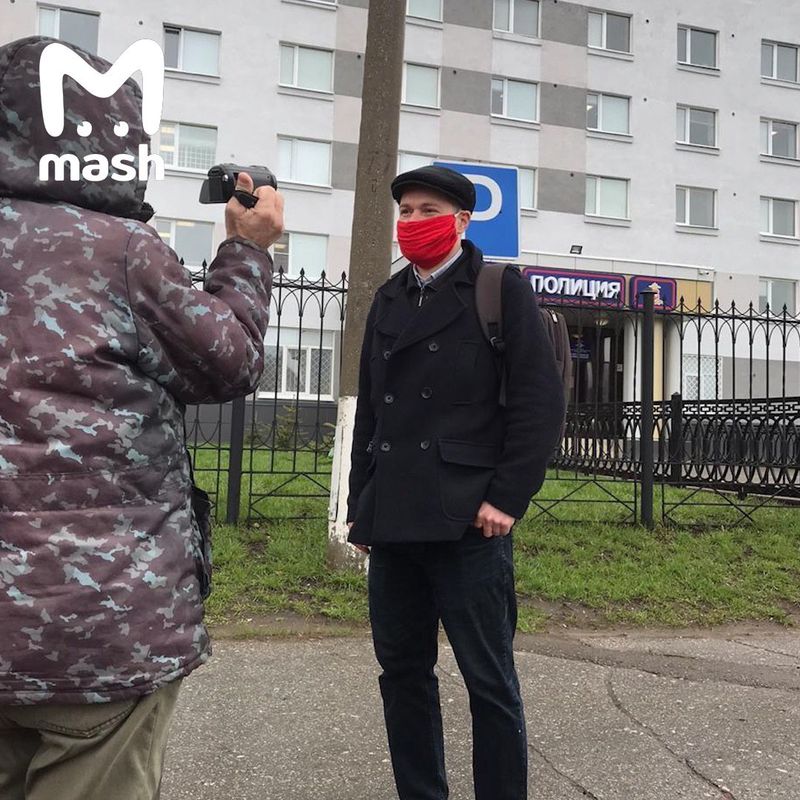 Татарские коммунисты пошли возлагать цветы Ленину, оформив пропуск на ПОХОРОНЫ. Их задержали.