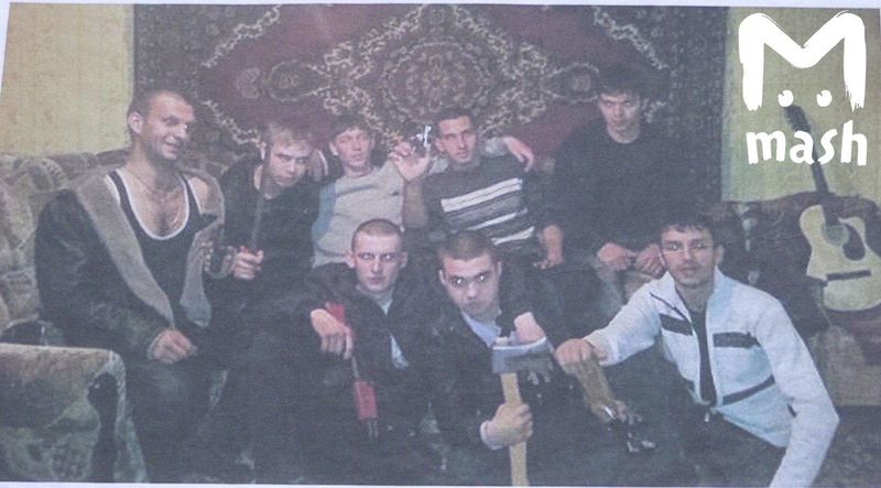 В первом ряду слева — Зеленский, рядом с ним — Сухов