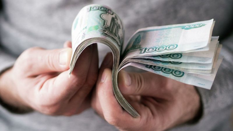https://static.mash.ru/unsafe/rs:fit:800:800/czM6Ly9tYXNoL2ltYWdlLzIwMjItMDYtMTQvZDM1ZDVkMTItY2U4MC00ZWM2LWJjMTYtMGI1ZWY2ZDg5MGJlL2UyNjU2YmQwLTEzYTQtNWNjZC1hMWQ4LWNkZDk5ZjkyNGJhNy5qcGc
