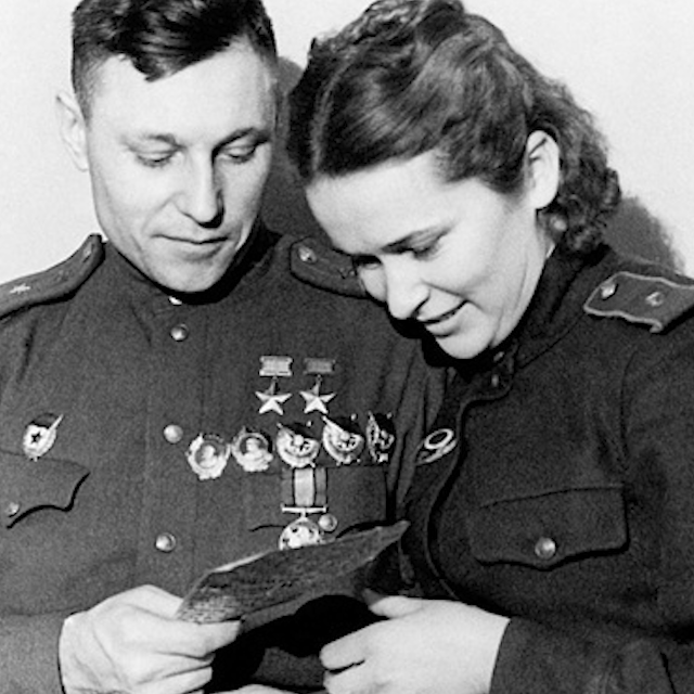 Мастер воздушного боя: как новосибирский советский лётчик стал всемирно известным