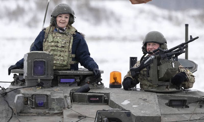 Без королевы в голове