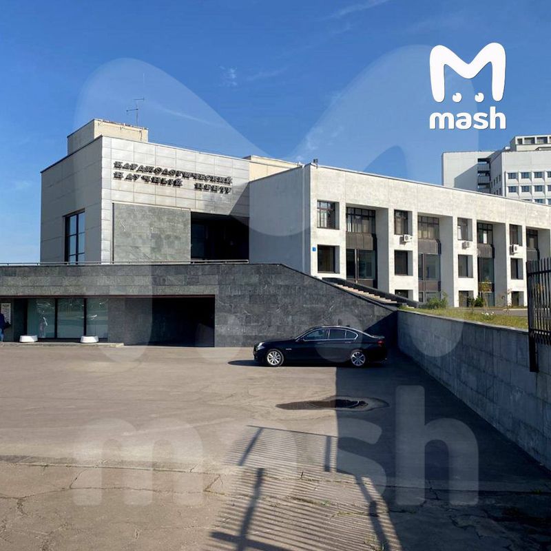 https://static.mash.ru/unsafe/rs:fit:800:800/czM6Ly9tYXNoL2ltYWdlLzIwMjMtMDktMjkvY2Q2MjU4MzEtMDkzMS00ZTdlLWFiZDQtOGJiNzU5MzI2ZDllL2ViOWVhNWQ3LWFiMTQtNTI0My1iZTFlLTljNmNhZGUyZDc3MC5qcGc