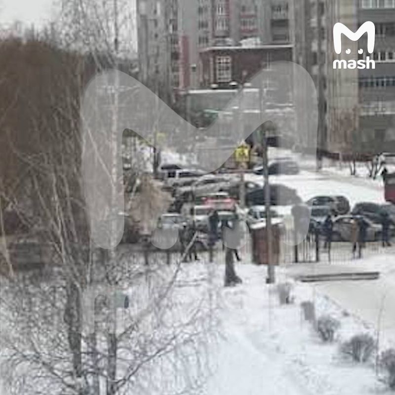 Стрельба в гимназии Брянска: фото и видео с места, трансляция