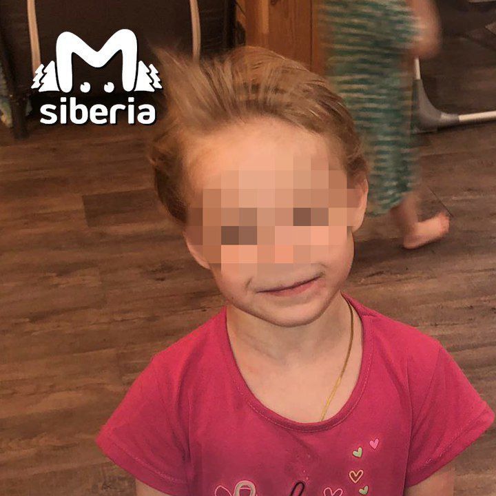 Шестилетняя девочка, которую истязали опекуны в Томской области, вышла из комы