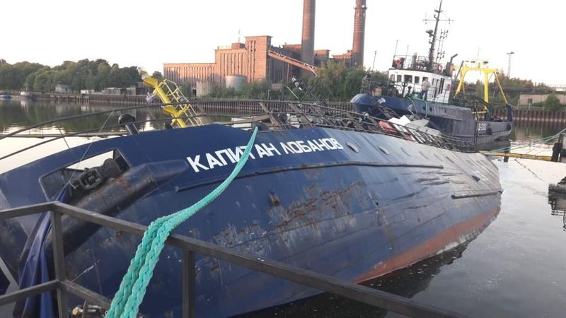 Траулер "Капитан Лобанов" затонул в Калининградской области