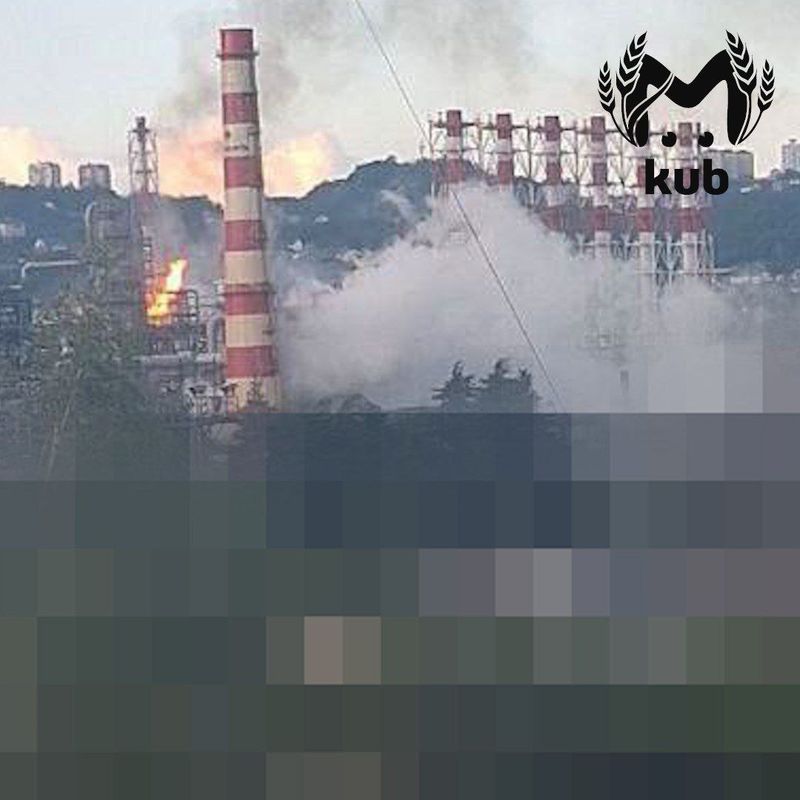 Два беспилотника атаковали нефтебазу в Туапсе