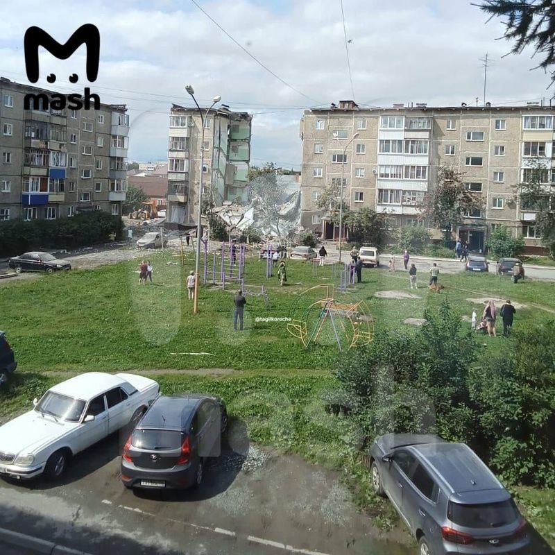 Взрыв в пятиэтажке в Нижнем Тагиле: первые фото и видео с места