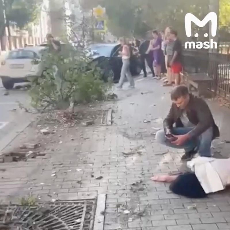В центре Москвы на Миусской площади произошло массовое ДТП, есть пострадавшие