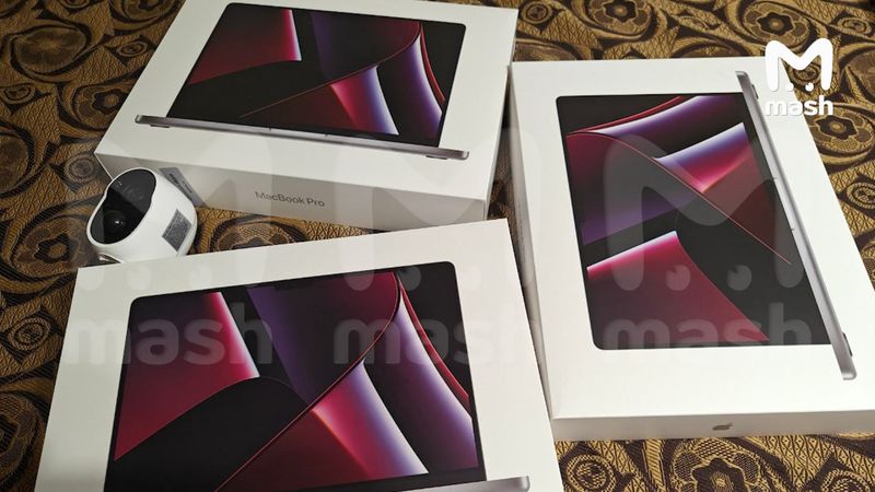 Москвич купил три новых MacBook Pro 14 за 1107 рублей, но пришлось посудиться