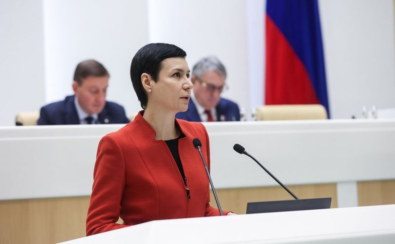 Сенатор Ирина Рукавишникова сложила свои полномочия