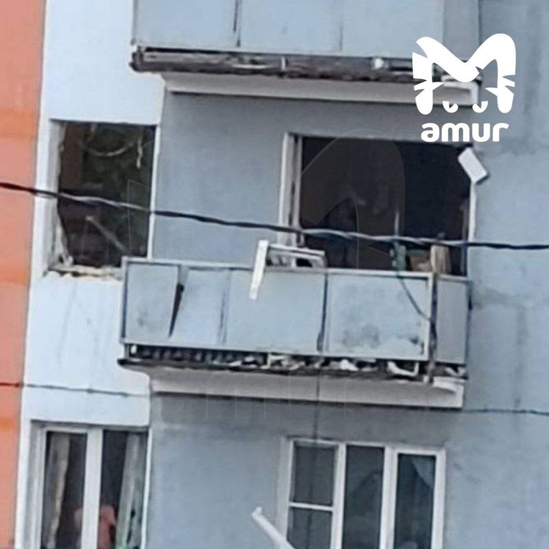 Газовый баллон взорвался в многоэтажном доме в Приморье