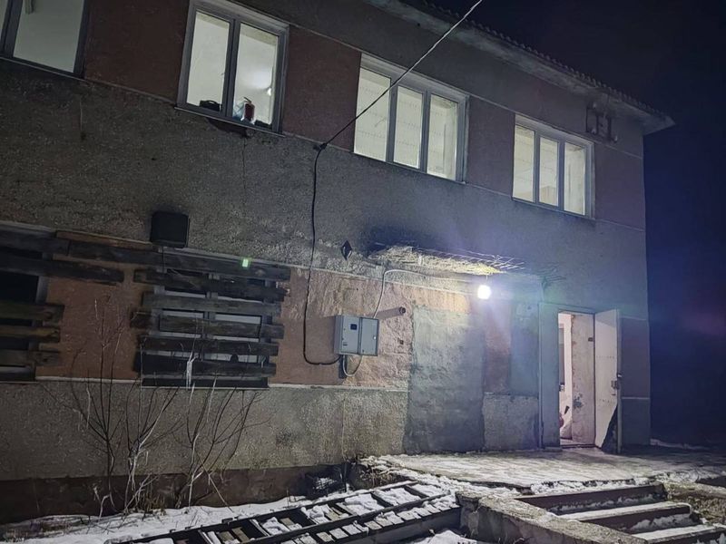 Три человека умерли от отравления в социальном центре Алтайского края