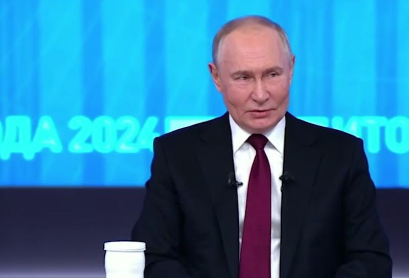 Путин заявил, что России хватит сил и средств, чтобы восстановить все свои исторические территории