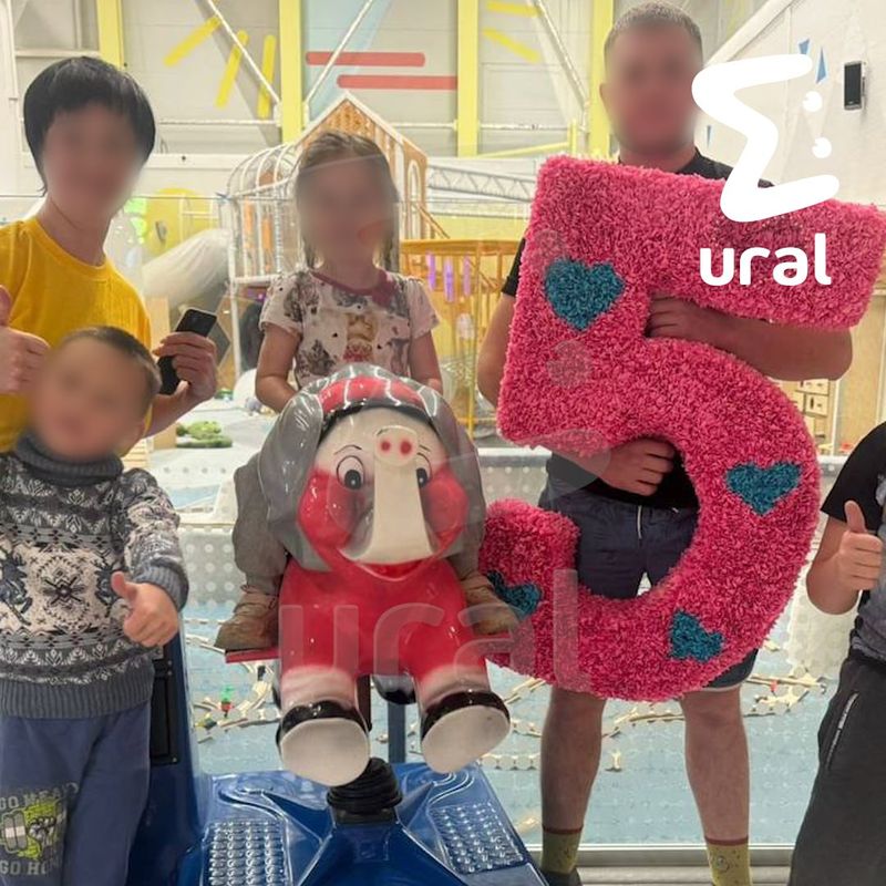 https://static.mash.ru/unsafe/rs:fit:800:800/czM6Ly9tYXNoL2ltYWdlLzIwMjUtMDMtMDIvZTA5MDZjNDYtODFmNC00NTdjLWFlZWItOGNmMTlhMTU3ZTEzLmpwZWc
