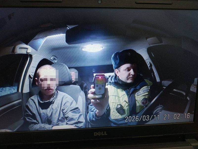 Пьяного шестиклассника поймали за рулём на трассе в Тюменской области