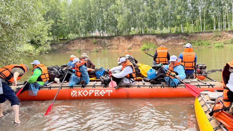 22 мешка мусора выловили из Казанки на экосплаве